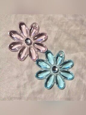 Bundle - Vintage Y2K Coach Poppy Acrylic Daisy Charm